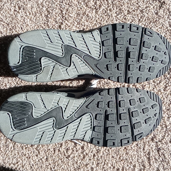 Nike Air Max - Picture 5 of 5